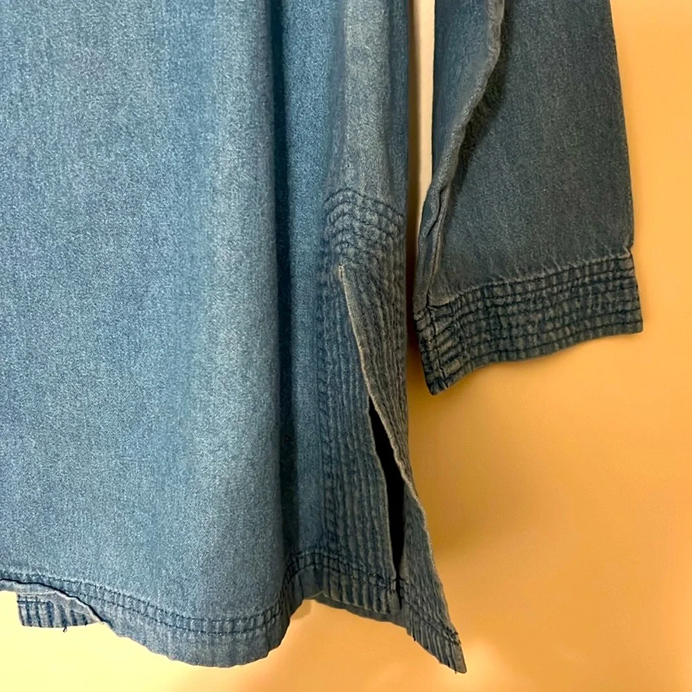 CAMI. 100% Cotton Blue Denim Long Sleeve Top. Size 12 or XL. Like New